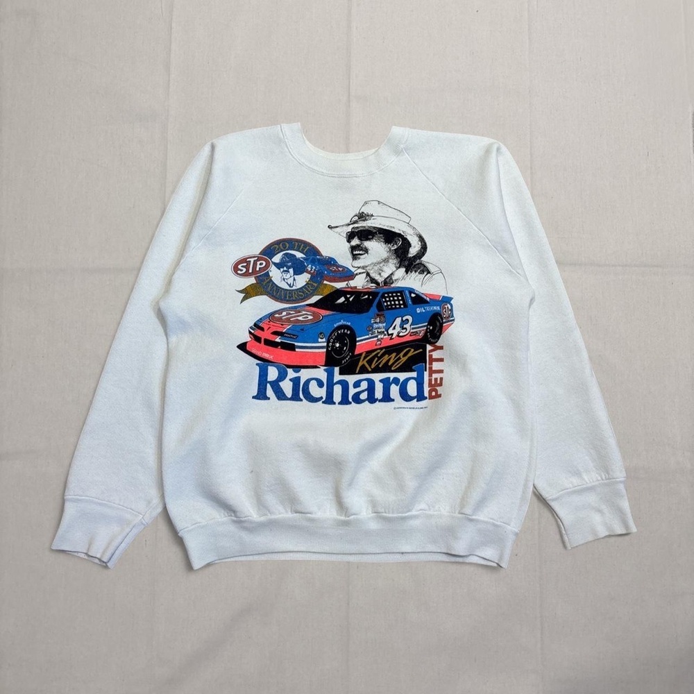 Unisex Vintage 90s Fruit of the Loom NASCAR Richard Petty graphic crewneck